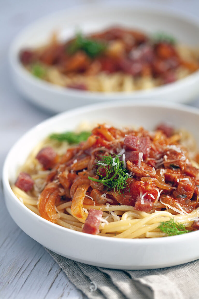 Spaghetti met venkel & salami. Eten met Danielle